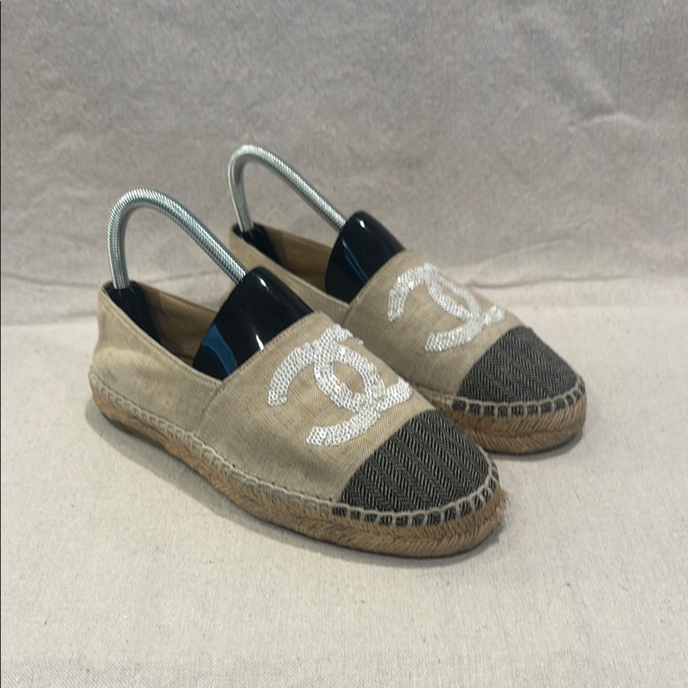 CHANEL Beige and Black Canvas Espadrilles